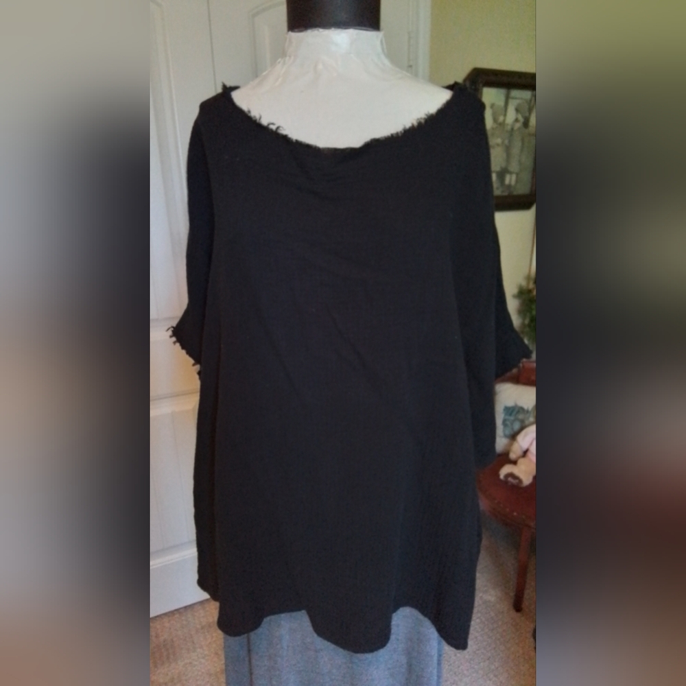NEW BLACK GAUZE OVER SIZE TOP 26" long